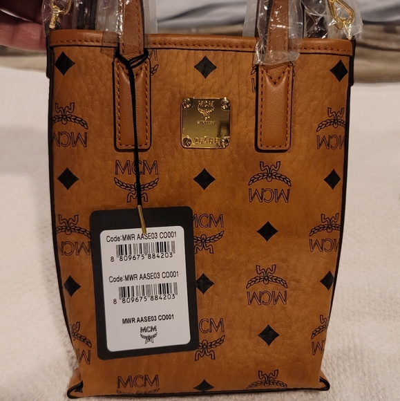 NWT MCM Tote - Picture 1 of 8